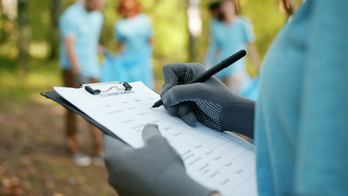 Volunteers working together